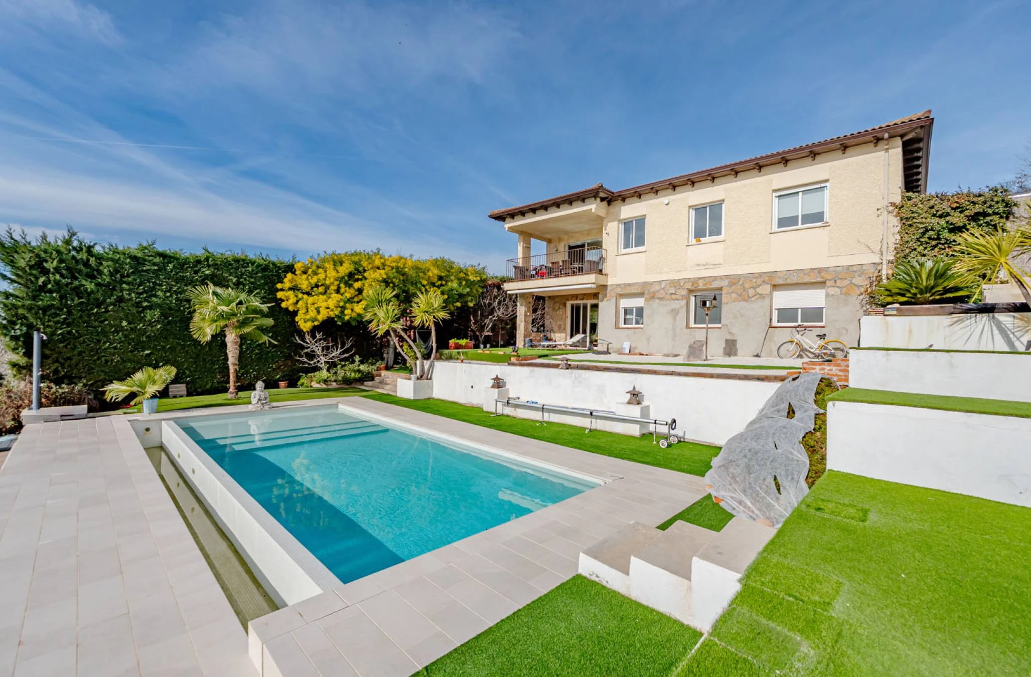CHALET INDIVIDUAL CON PISCINA EN VALDEMORILLO