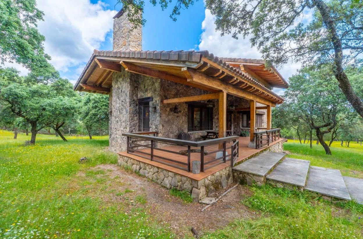 ¡¡¡PRECIOSA FINCA DE RECREO ALREDORES DE GREDOS!!!