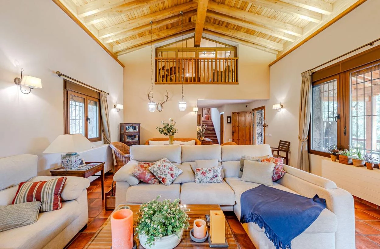 ¡¡¡PRECIOSA FINCA DE RECREO ALREDORES DE GREDOS!!!
