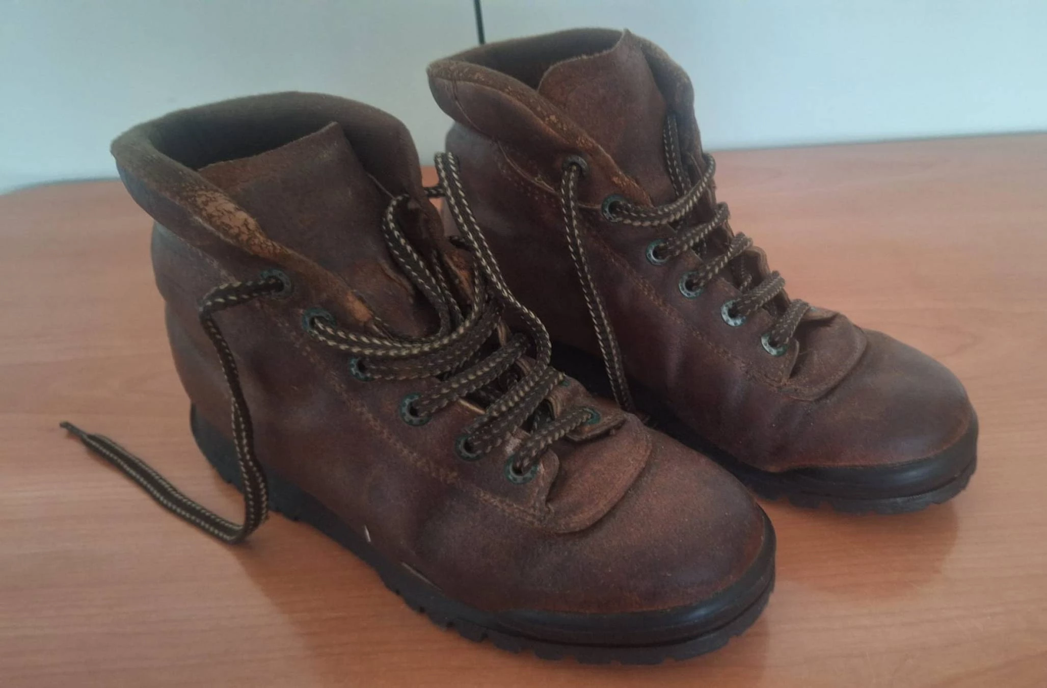 VENDO BOTAS MONTAÑA KAMET