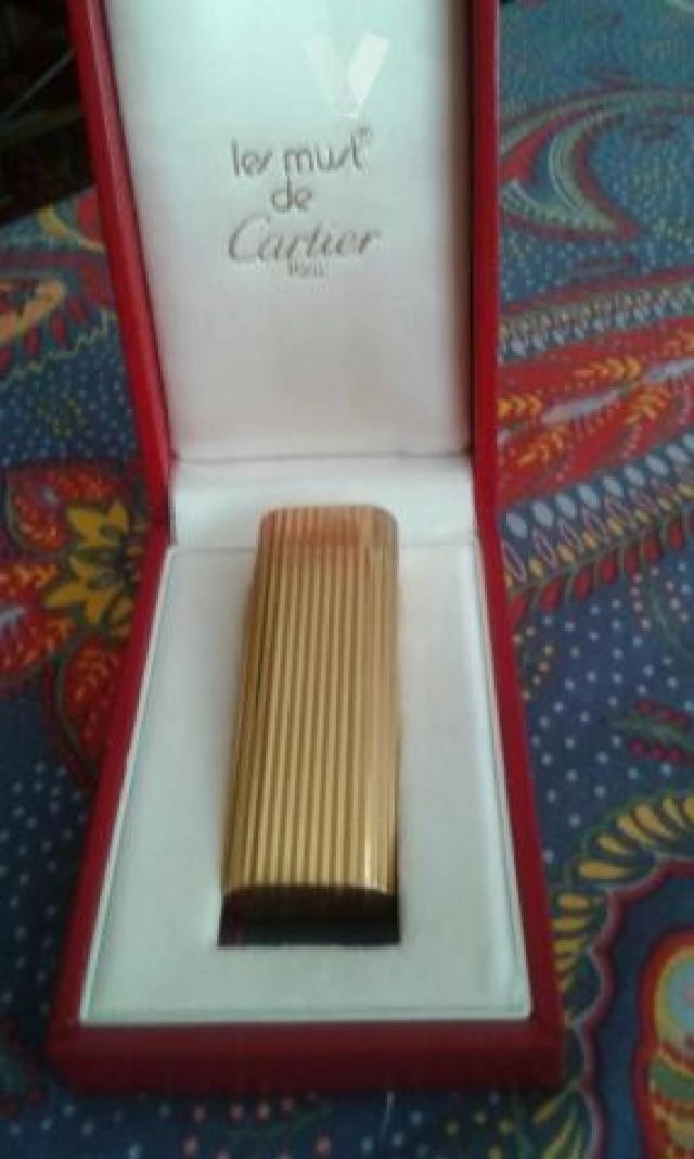 Se vende mechero Cartier chapa